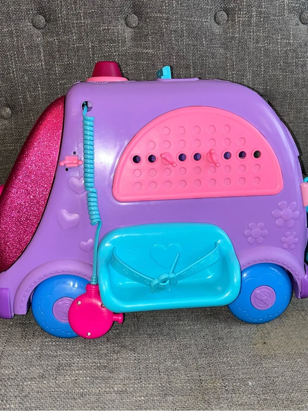 Disney Junior Doc McStuffins Get Better Talking Mobile Doctor Car RARE HTF
